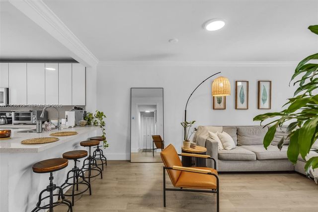 1650 S Le Jeune Rd 105, Coral Gables, FL 33134