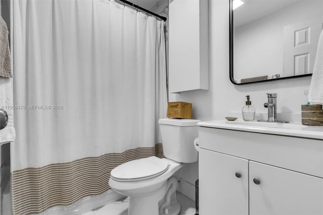 1650 S Le Jeune Rd 105, Coral Gables, FL 33134