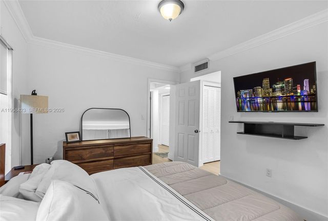 1650 S Le Jeune Rd 105, Coral Gables, FL 33134