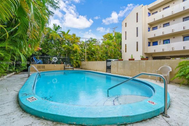 1650 S Le Jeune Rd 105, Coral Gables, FL 33134