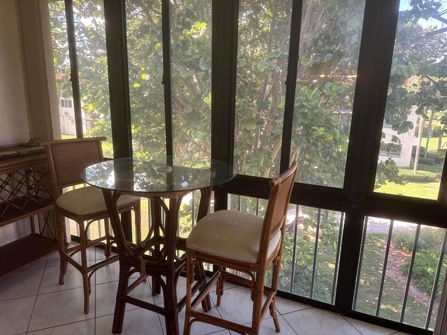 8960 S Hollybrook 301, Pembroke Pines, FL 33025