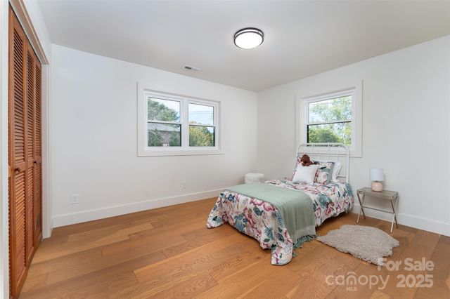 75 Panorama Drive, Asheville, NC 28806