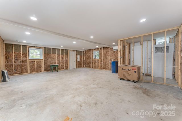 75 Panorama Drive, Asheville, NC 28806