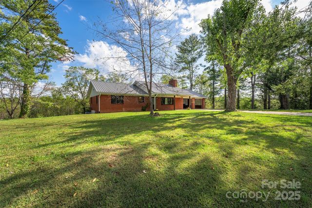 75 Panorama Drive, Asheville, NC 28806