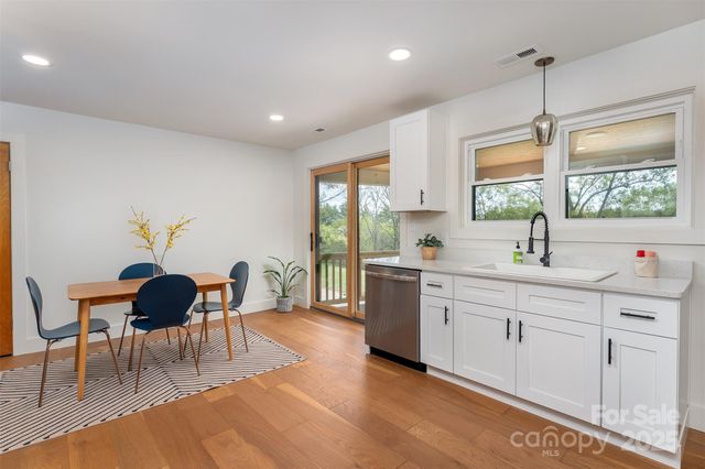 75 Panorama Drive, Asheville, NC 28806
