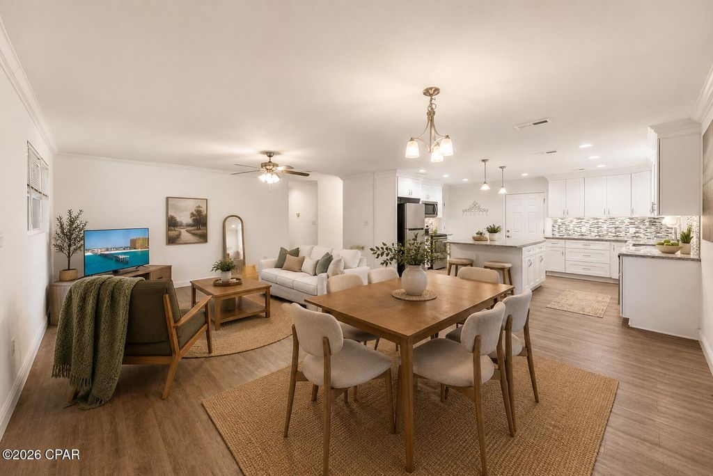 Image 13 of property listing at 101 Villa Court, Panama City Beach, FL 32413