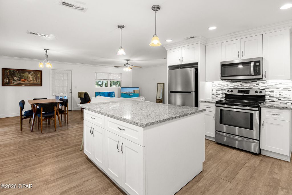 Image 14 of property listing at 101 Villa Court, Panama City Beach, FL 32413