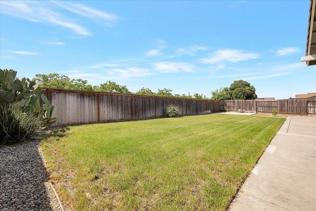 668 Atherton Way, Plumas Lake, CA 95961