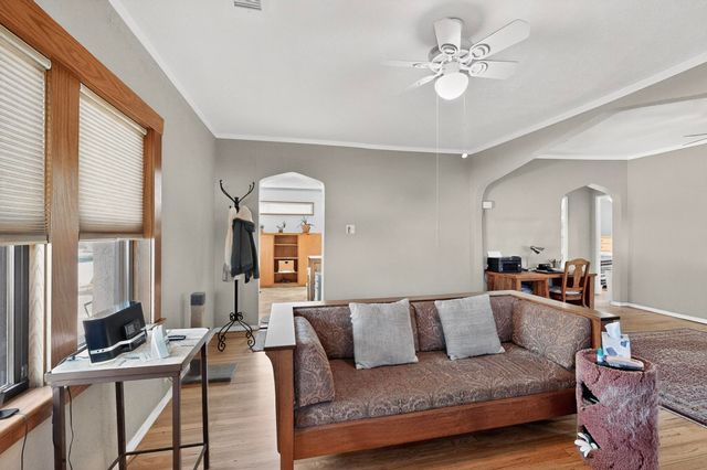 1424 Fruit Avenue NW, Albuquerque, NM 87104