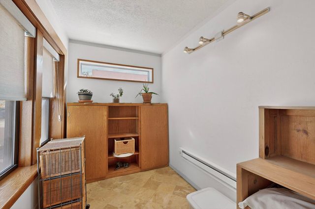 1424 Fruit Avenue NW, Albuquerque, NM 87104