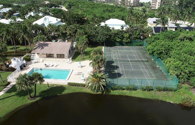 2370 NE Ocean Boulevard C305, Stuart, FL 34996