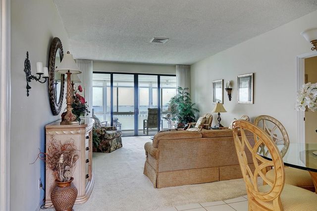 2370 NE Ocean Boulevard C305, Stuart, FL 34996