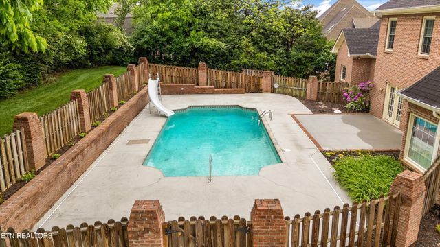 7605 Harrisburg Court, Knoxville, TN 37909