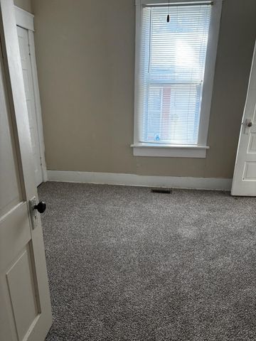 408 W 5th, Newton, KS 67114