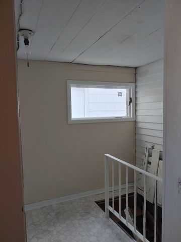 408 W 5th, Newton, KS 67114