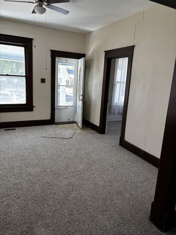 408 W 5th, Newton, KS 67114