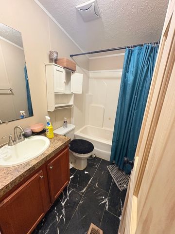 204 N Elm Street, Cambria, IL 62915