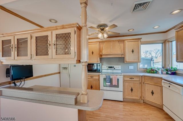 31 Marie Rd, Woodbridge Twp., NJ 08863