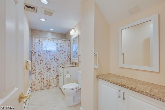 31 Marie Rd, Woodbridge Twp., NJ 08863