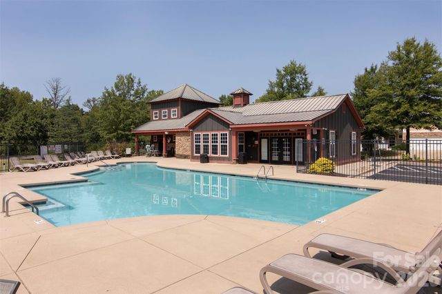 2721 Grain Mill Lane, Charlotte, NC 28214