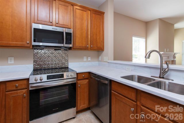 2721 Grain Mill Lane, Charlotte, NC 28214