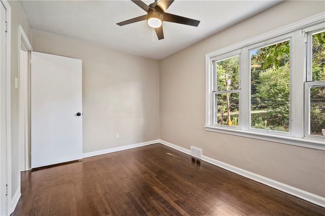 501 Division St, West Mifflin, PA 15122