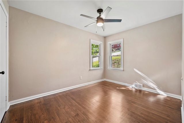 501 Division St, West Mifflin, PA 15122