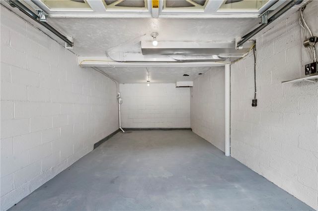 501 Division St, West Mifflin, PA 15122