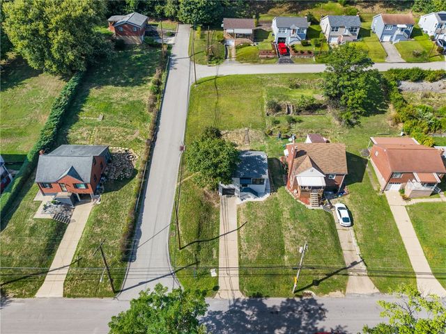 501 Division St, West Mifflin, PA 15122