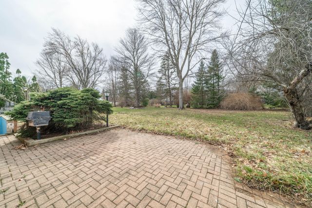 3212 Lockridge Drive, Ann Arbor, MI 48108