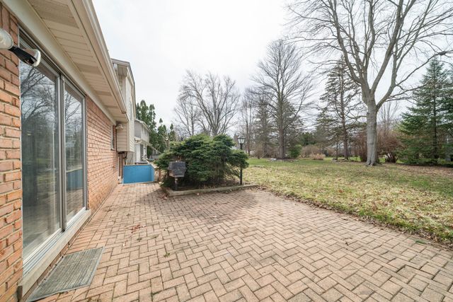3212 Lockridge Drive, Ann Arbor, MI 48108