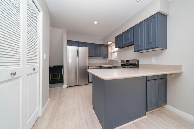 3212 Lockridge Drive, Ann Arbor, MI 48108