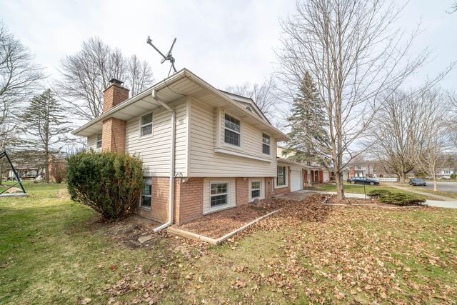 3212 Lockridge Drive, Ann Arbor, MI 48108