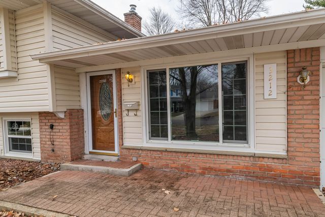 3212 Lockridge Drive, Ann Arbor, MI 48108