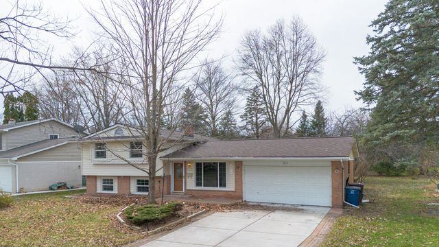 3212 Lockridge Drive, Ann Arbor, MI 48108