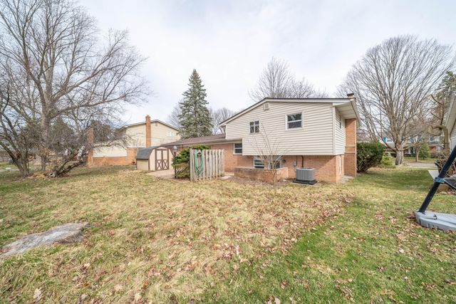 3212 Lockridge Drive, Ann Arbor, MI 48108