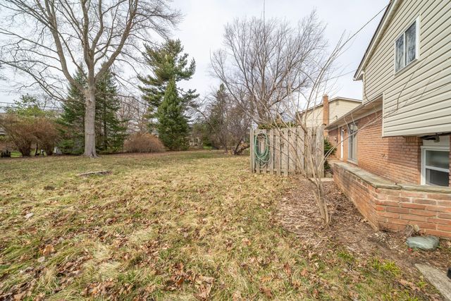 3212 Lockridge Drive, Ann Arbor, MI 48108