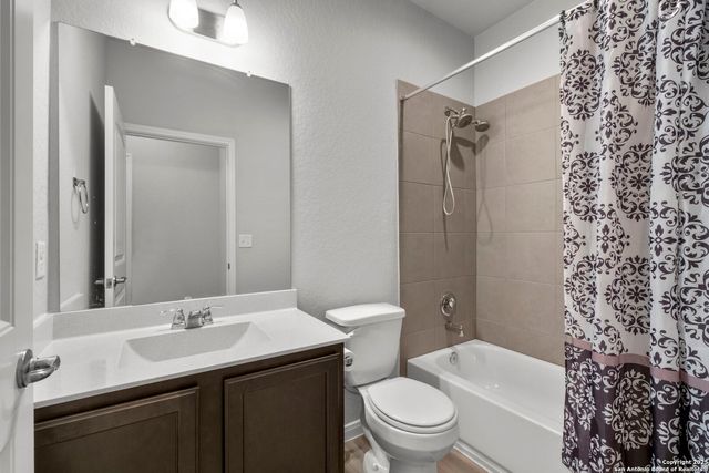 5806 Larkspur, San Antonio, TX 78218