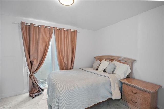 3141 Carriage CIR, Naples, FL 34105