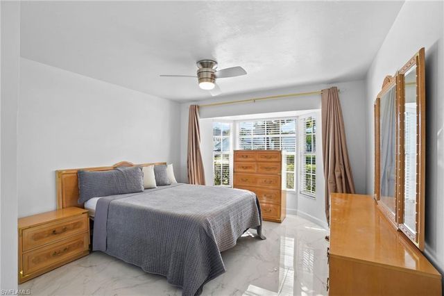 3141 Carriage CIR, Naples, FL 34105