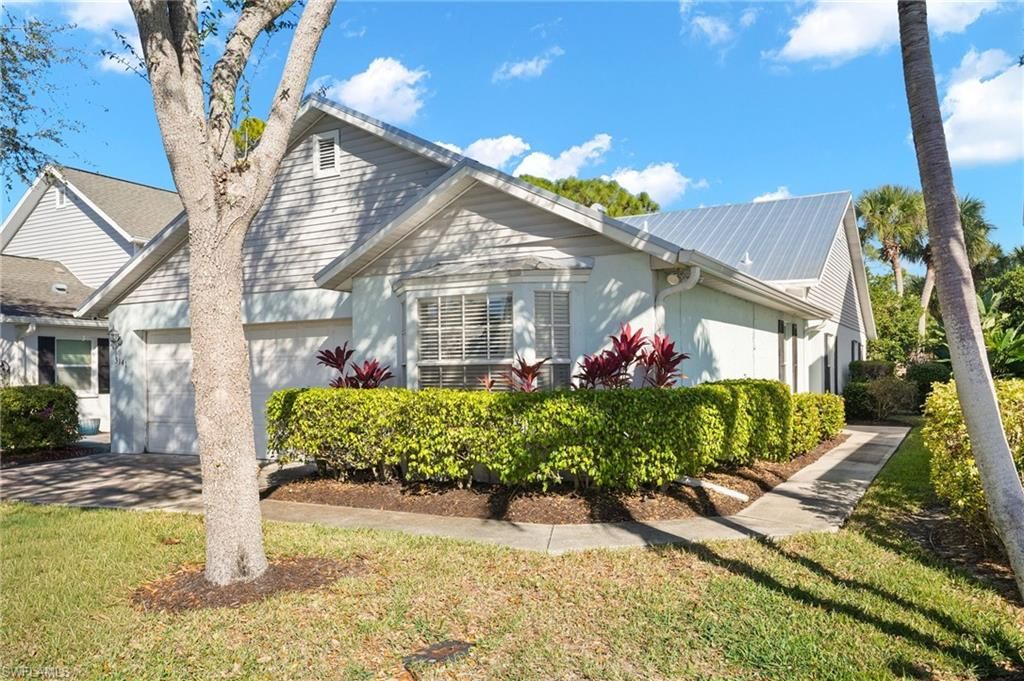 3141 Carriage CIR, NAPLES, FL 34105 — photo 2