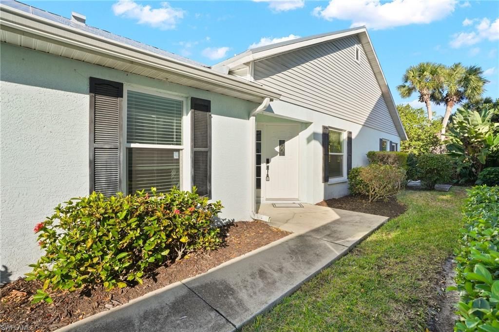 3141 Carriage CIR, NAPLES, FL 34105 — photo 4