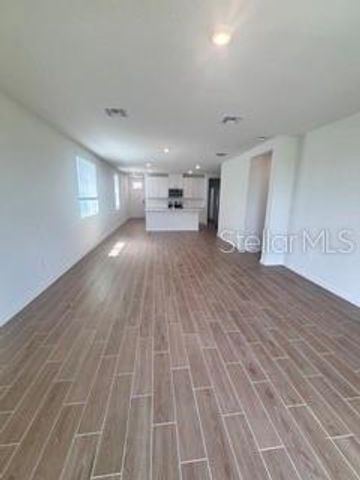 1524 BREKEY WAY, Zephyrhills, FL 33541