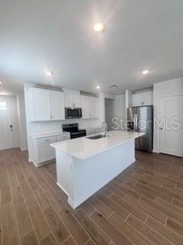 1524 BREKEY WAY, Zephyrhills, FL 33541