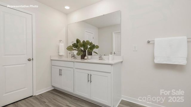 12040 Zazu Way, Charlotte, NC 28215