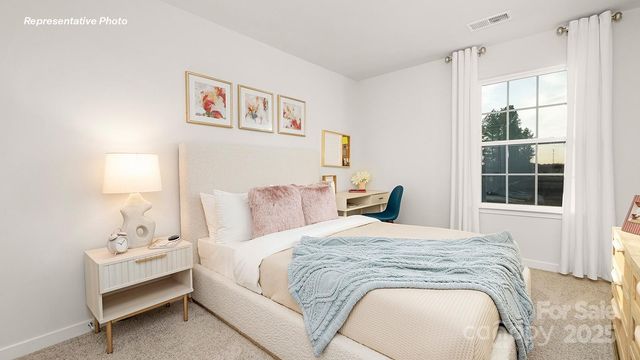 12040 Zazu Way, Charlotte, NC 28215