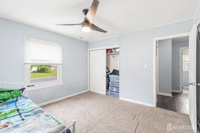 2 Budhollow Lane, Willingboro, NJ 08046