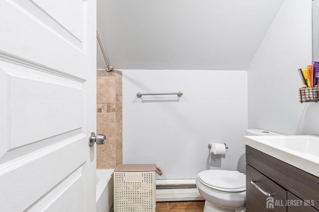 2 Budhollow Lane, Willingboro, NJ 08046