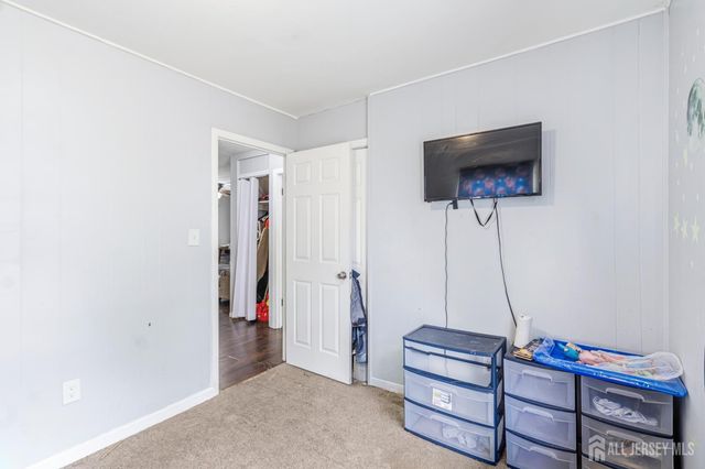 2 Budhollow Lane, Willingboro, NJ 08046