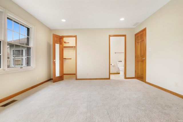 214 Lorrie Lynn Court, Evansville, IN 47715